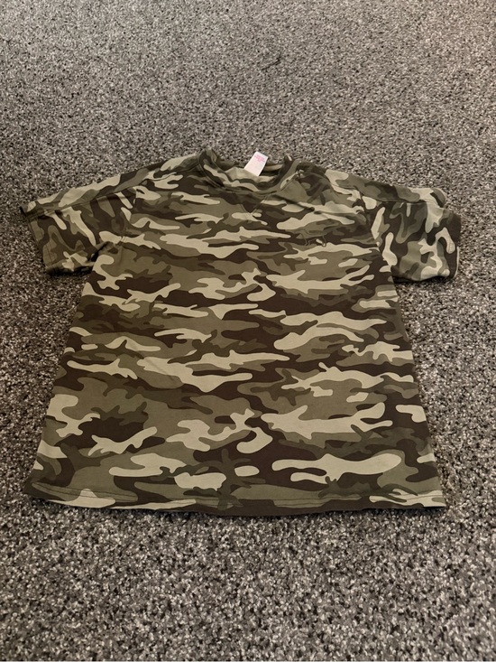 PINK Victoria's Secret Tops - PINK Victoria's Secret Olive Green Camo Short Sleeve Tee